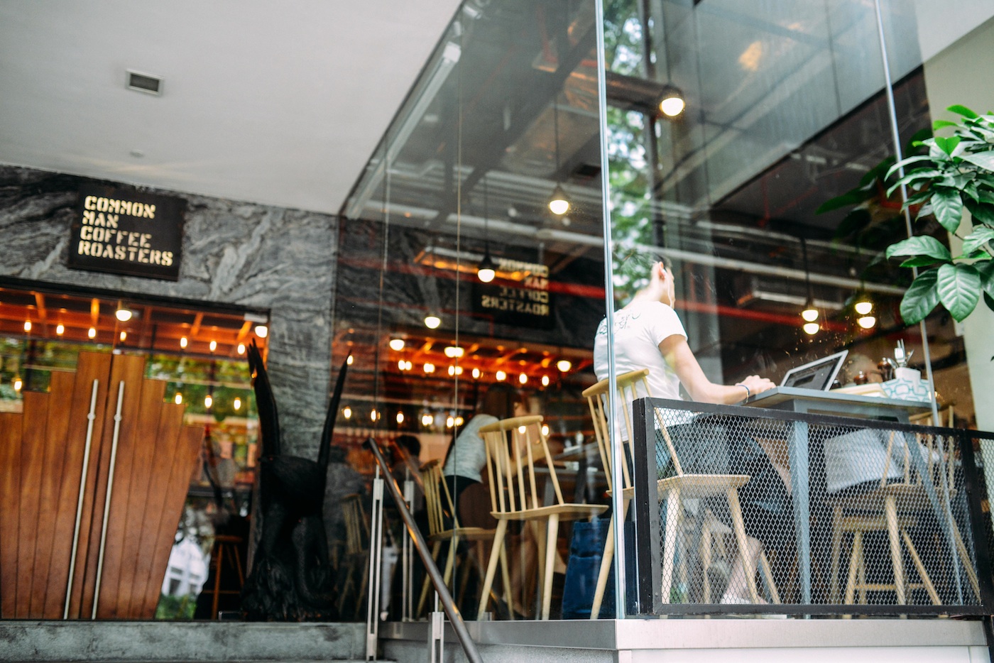 How to Earn Extra Money Freelancing While Starting a Blog | ProBlogger